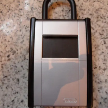 Self-service By Savoy Hotel *